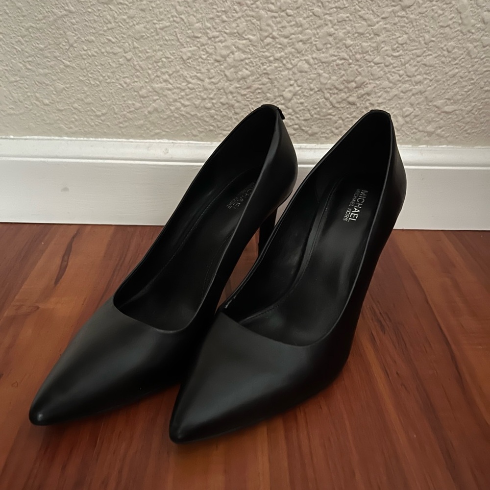 Michael Kors Classic Black Heels